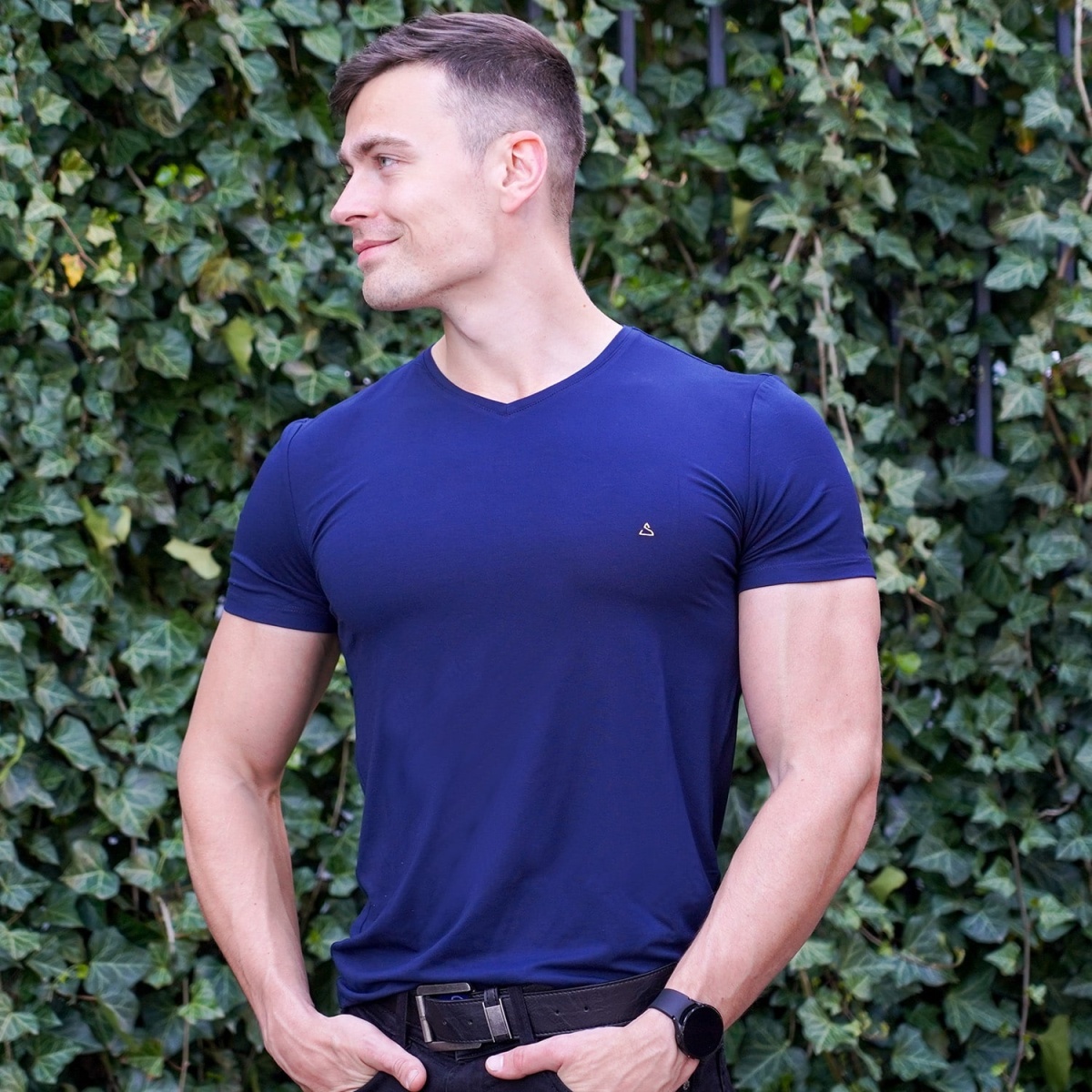 Granatowy V-neck Lorenzo