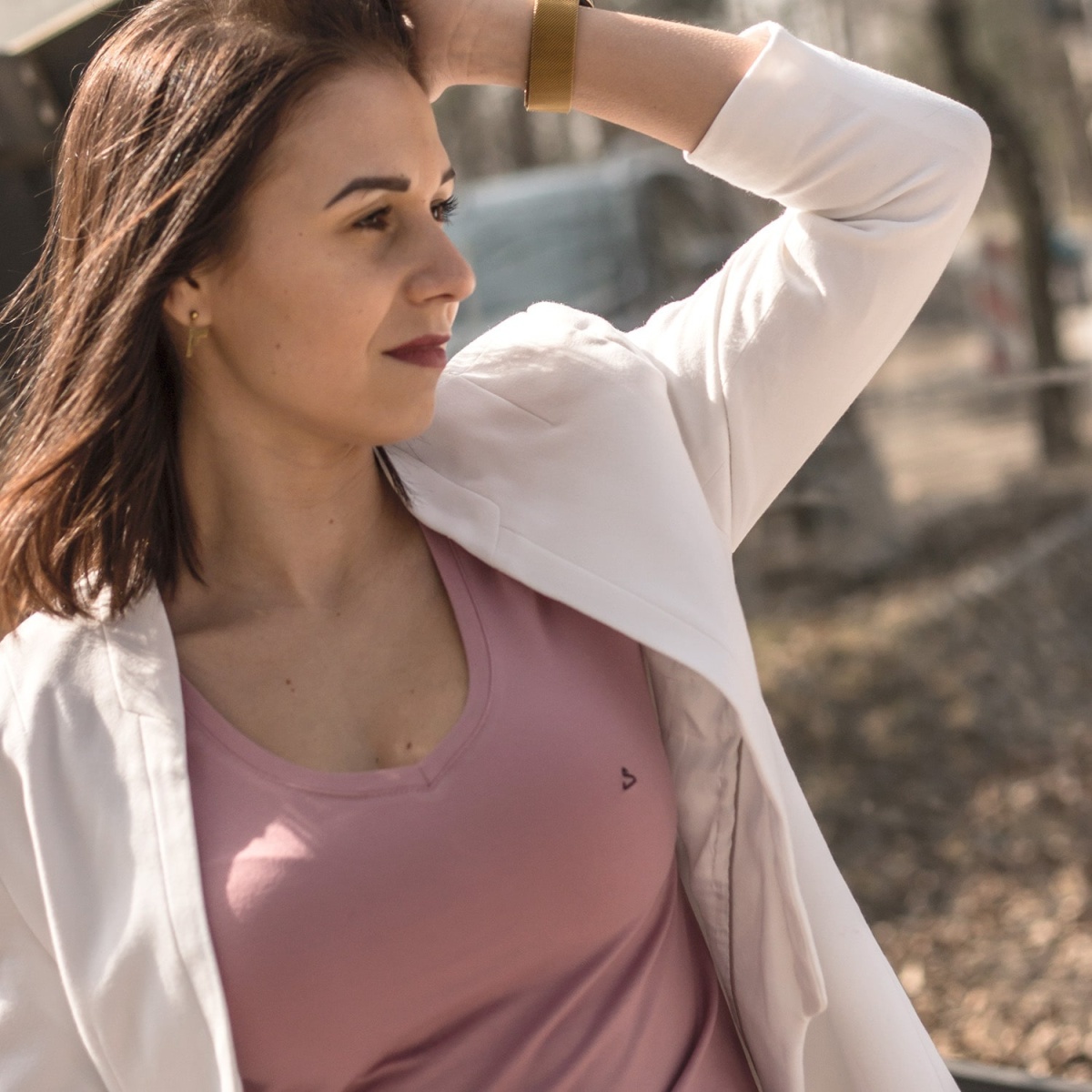 Różowa v-neck Dirta
